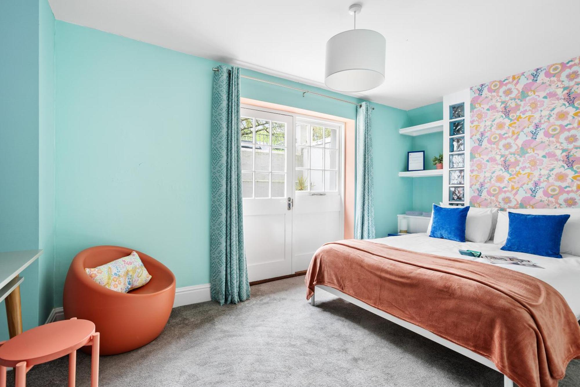 Harbour Court Plymouth - Free Parking - Tucked Away On The Barbican With Courtyard - By Ocean City Retreats Exterior photo